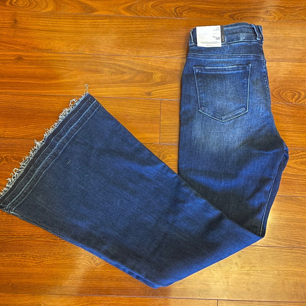 Kancan 13/30 NWT flare jeans